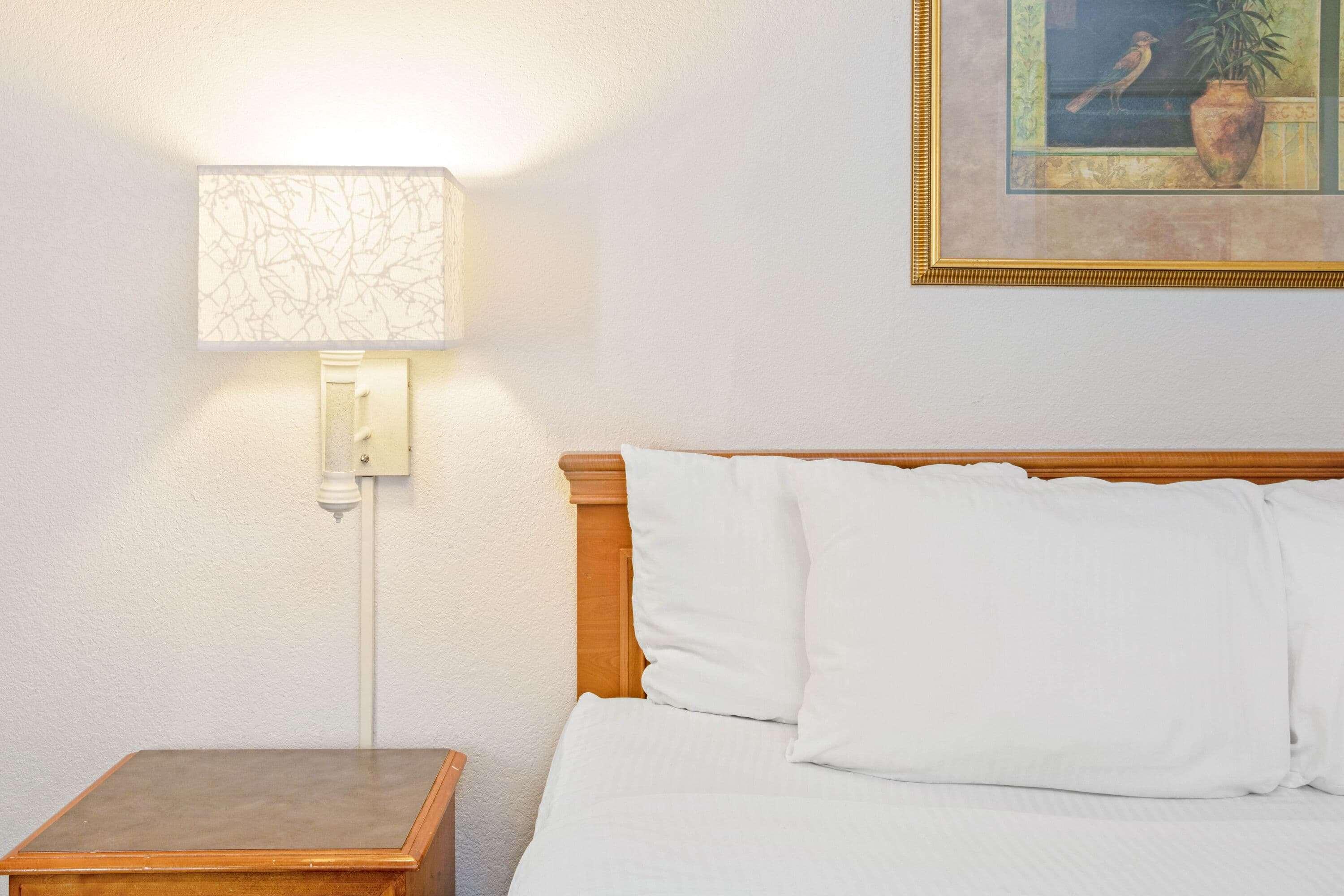 La Quinta Inn By Wyndham El Paso Cielo Vista Экстерьер фото
